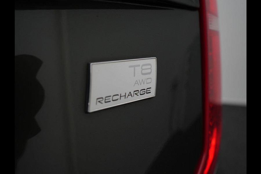 Volvo XC90 T8 Recharge AWD Inscription Plug In Hybrid 7 Persoons PHEV | Panodak | Trekhaak af Fabriek | Adaptive Cruise | Keyless | Carplay | Stuurverwarming | Electrische Sportstoelen met Geheugen |