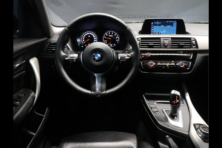 BMW 1-serie 118i M Sport [SCHUIFKANTELDAK, M-STUUR, VOL LEDER, PDC, CRUISE CONTROL, LED, NAVIGATIE, NIEUWSTAAT]