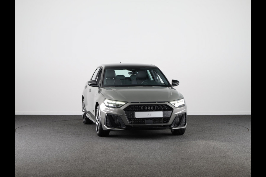 Audi A1 Sportback 25 TFSI S edition MMi navigatie Plus, optiekpakket zwart plus, Audi Soundsysteem, contrastpakket
