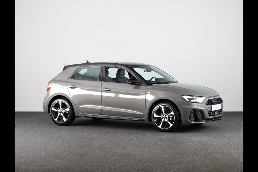 Audi A1 Sportback 25 TFSI S edition MMi navigatie Plus, optiekpakket zwart plus, Audi Soundsysteem, contrastpakket