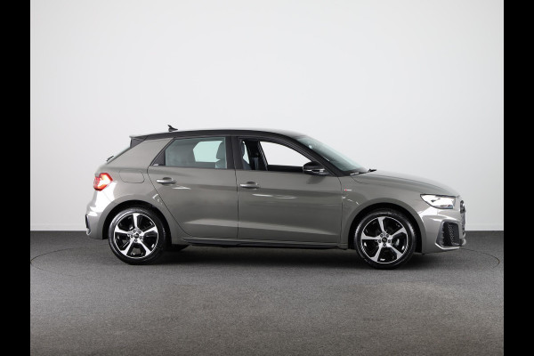 Audi A1 Sportback 25 TFSI S edition MMi navigatie Plus, optiekpakket zwart plus, Audi Soundsysteem, contrastpakket
