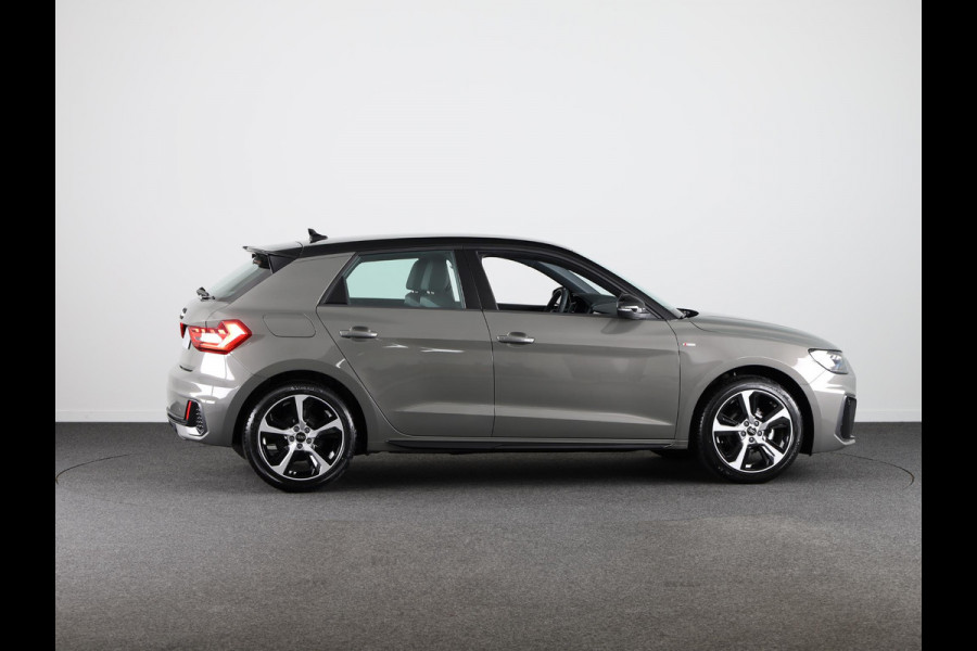 Audi A1 Sportback 25 TFSI S edition MMi navigatie Plus, optiekpakket zwart plus, Audi Soundsysteem, contrastpakket