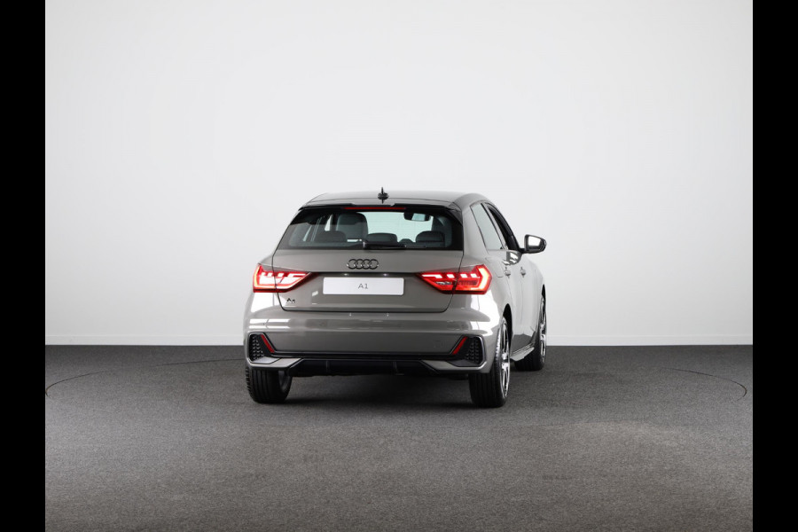 Audi A1 Sportback 25 TFSI S edition MMi navigatie Plus, optiekpakket zwart plus, Audi Soundsysteem, contrastpakket