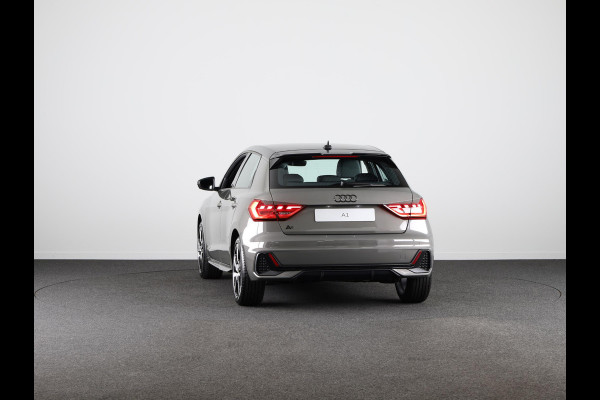 Audi A1 Sportback 25 TFSI S edition MMi navigatie Plus, optiekpakket zwart plus, Audi Soundsysteem, contrastpakket