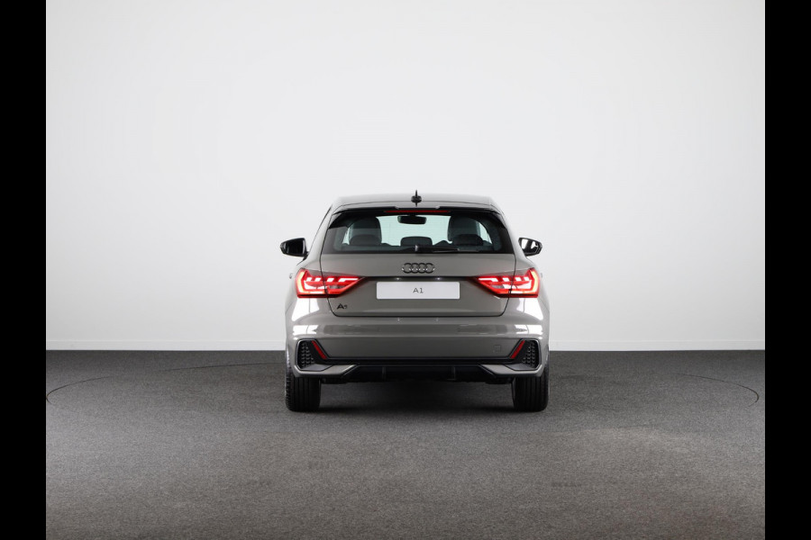Audi A1 Sportback 25 TFSI S edition MMi navigatie Plus, optiekpakket zwart plus, Audi Soundsysteem, contrastpakket