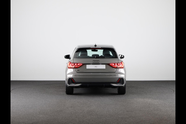 Audi A1 Sportback 25 TFSI S edition MMi navigatie Plus, optiekpakket zwart plus, Audi Soundsysteem, contrastpakket