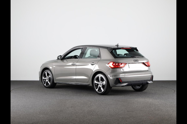 Audi A1 Sportback 25 TFSI S edition MMi navigatie Plus, optiekpakket zwart plus, Audi Soundsysteem, contrastpakket