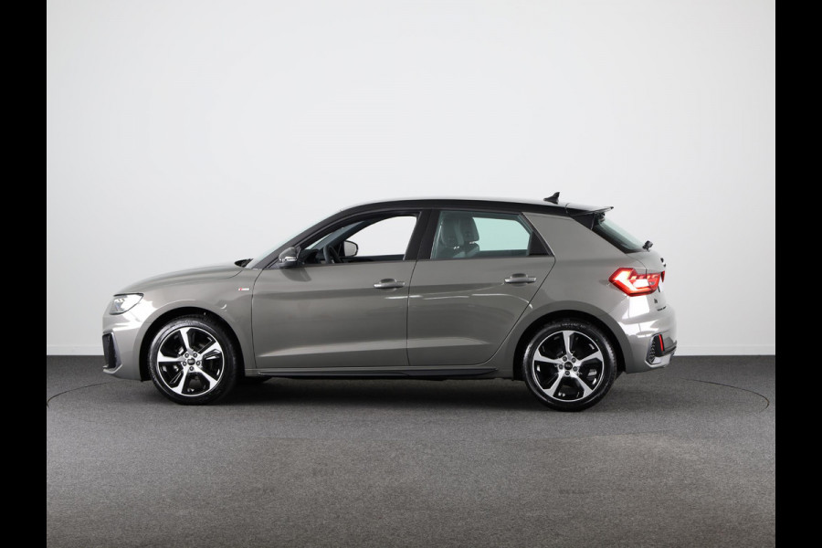 Audi A1 Sportback 25 TFSI S edition MMi navigatie Plus, optiekpakket zwart plus, Audi Soundsysteem, contrastpakket