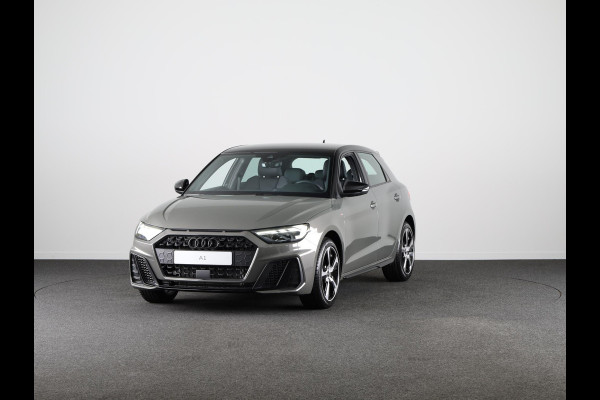 Audi A1 Sportback 25 TFSI S edition MMi navigatie Plus, optiekpakket zwart plus, Audi Soundsysteem, contrastpakket
