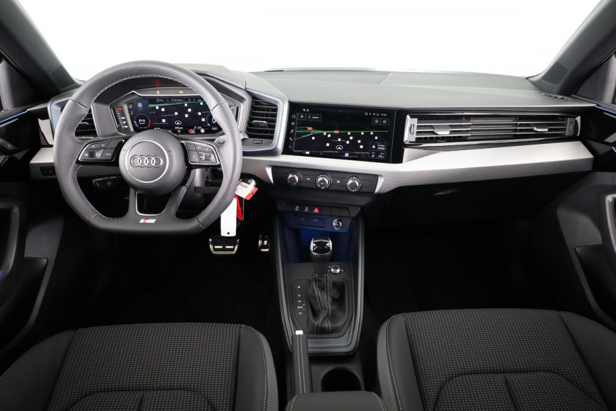 Audi A1 Sportback 25 TFSI S edition MMi navigatie Plus, optiekpakket zwart plus, Audi Soundsysteem, contrastpakket