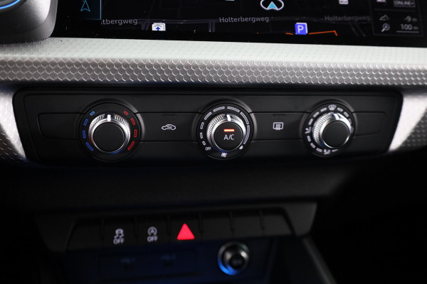 Audi A1 Sportback 25 TFSI S edition MMi navigatie Plus, optiekpakket zwart plus, Audi Soundsysteem, contrastpakket