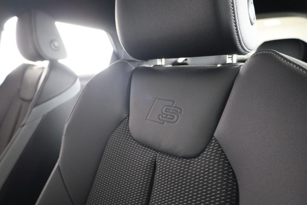Audi A1 Sportback 25 TFSI S edition MMi navigatie Plus, optiekpakket zwart plus, Audi Soundsysteem, contrastpakket