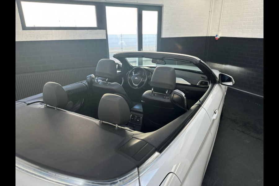 BMW 4 Serie Cabrio 420i High Executive Luxury Line, parelmoer, Memory, Airscarf, Stoelverwarming, Led