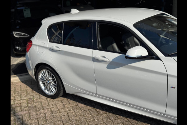 BMW 1-serie 118i Executive 2018 NAVI CLIMA LM NAP
