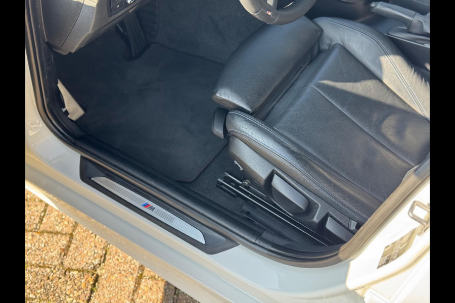 BMW 1-serie 118i Executive 2018 NAVI CLIMA LM NAP