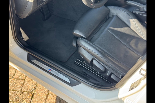 BMW 1-serie 118i Executive 2018 NAVI CLIMA LM NAP