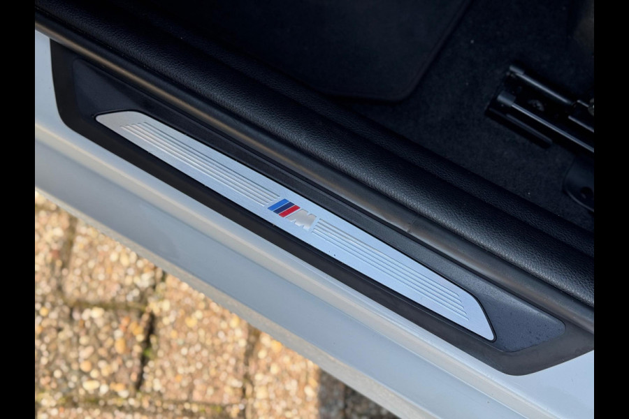 BMW 1-serie 118i Executive 2018 NAVI CLIMA LM NAP