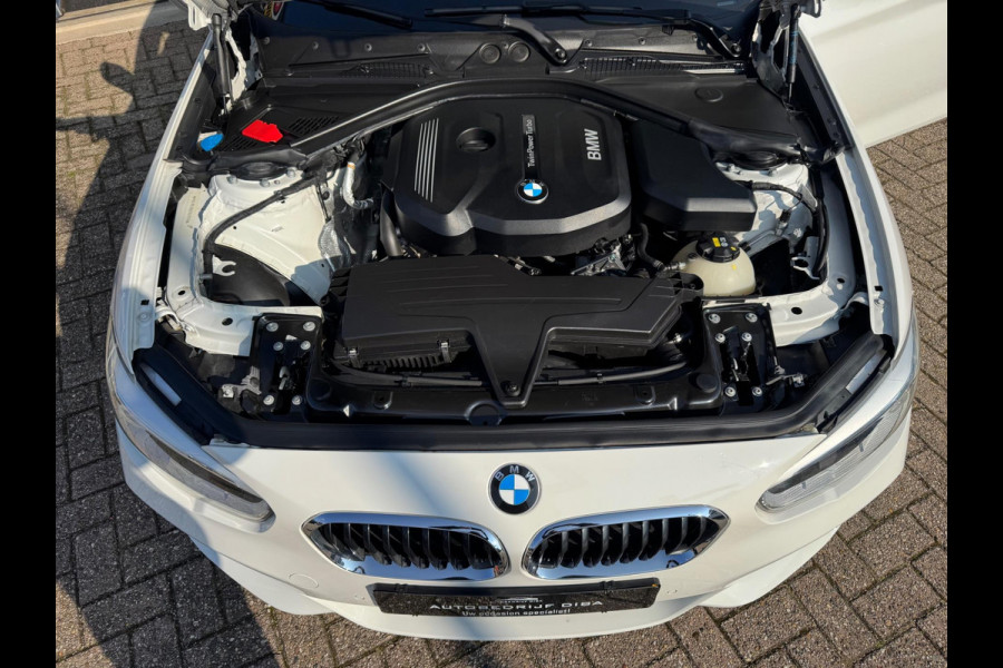 BMW 1-serie 118i Executive 2018 NAVI CLIMA LM NAP