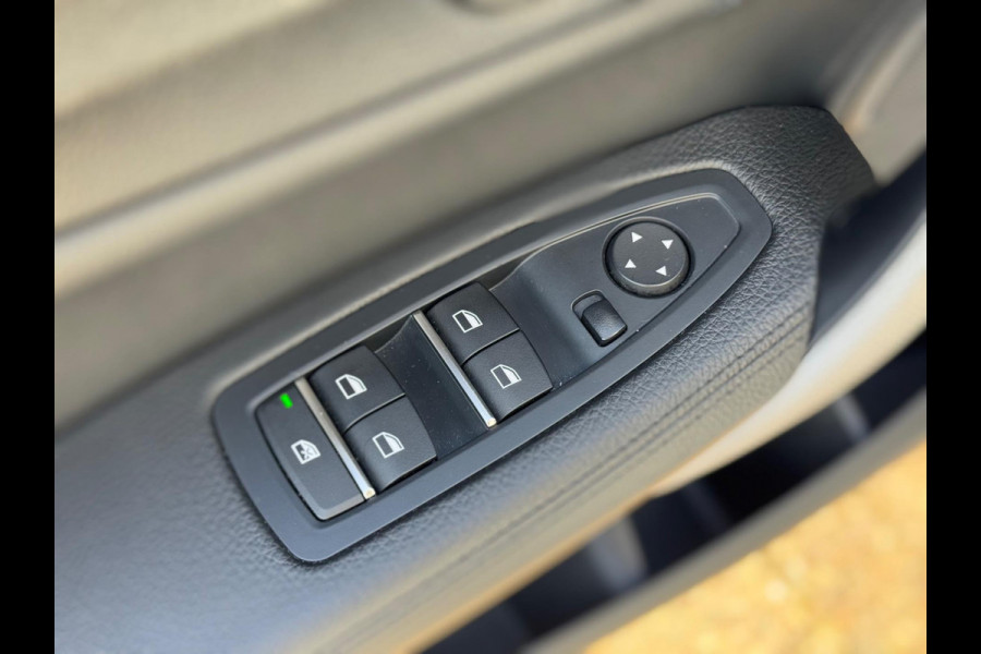 BMW 1-serie 118i Executive 2018 NAVI CLIMA LM NAP