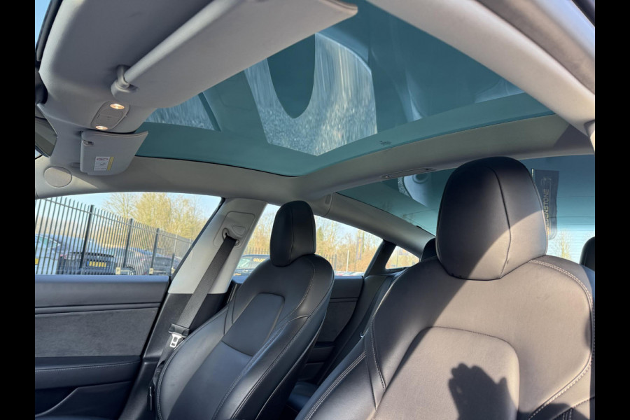 Tesla Model 3 Long Range AWD 75 kWh 2e Eigenaar,Autopilot,Trekhaak,Panodak,BTW Auto,Leder,360 Camera,NL Auto,N.A.P,APK tot 01-2026