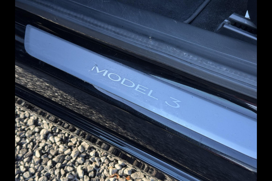 Tesla Model 3 Long Range AWD 75 kWh 2e Eigenaar,Autopilot,Trekhaak,Panodak,BTW Auto,Leder,360 Camera,NL Auto,N.A.P,APK tot 01-2026