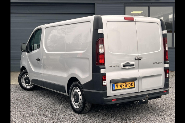 Renault Trafic 1.6 dCi T27 L1H1 Comfort 1e Eigenaar,Navi,Trekhaak,Pdc,3 Zits,Airco,Cruise,6 Bak,Nieuwe Apk bij Aflevering