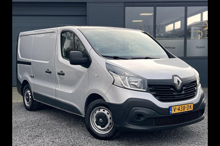 Renault Trafic 1.6 dCi T27 L1H1 Comfort 1e Eigenaar,Navi,Trekhaak,Pdc,3 Zits,Airco,Cruise,6 Bak,Nieuwe Apk bij Aflevering