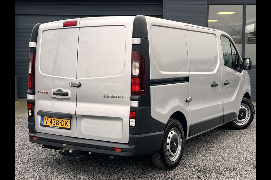 Renault Trafic 1.6 dCi T27 L1H1 Comfort 1e Eigenaar,Navi,Trekhaak,Pdc,3 Zits,Airco,Cruise,6 Bak,Nieuwe Apk bij Aflevering