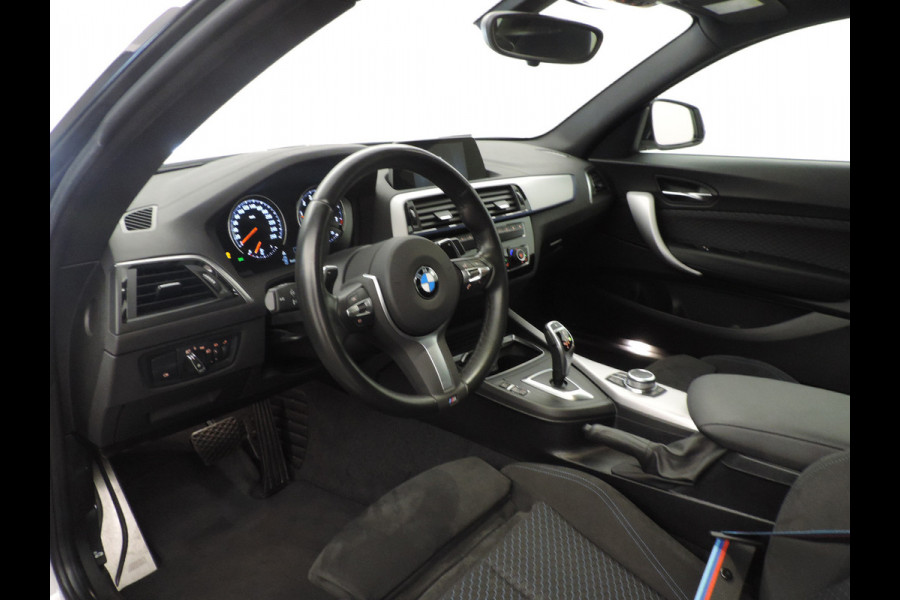 BMW 2 Serie Coupé M240i 375pk Performance SATIN BLACK (carbon,LED,navi,alcantara,20 inch)