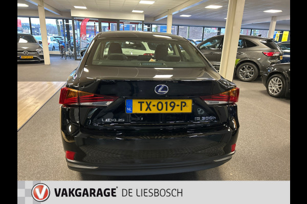 Lexus IS 300h Hybrid / Automaat / navi / boeken / origineel Ned zeer nette staat