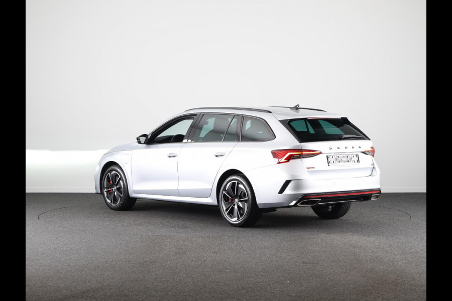 Škoda Octavia Combi 1.4 TSI RS iV PHEV Business 245pk | Head Up display | Verwarmbare voorstoelen | Matrix koplampen | Verwarmbare voorruit