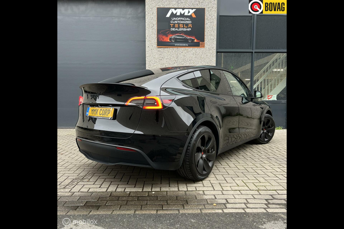 Tesla Model Y RWD MiG AMD RYZEN MMX PACK WIT INTERIEUR