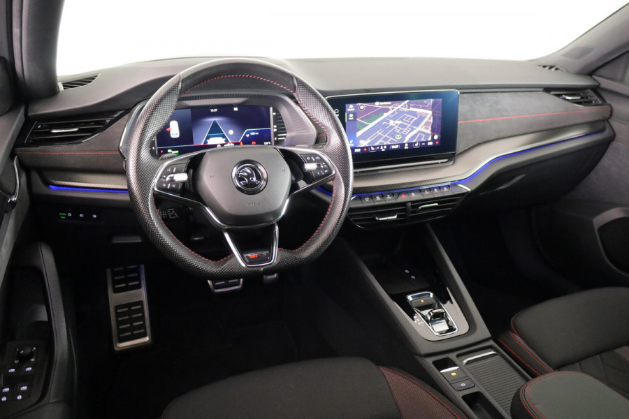 Škoda Octavia Combi 1.4 TSI RS iV PHEV Business 245pk | Head Up display | Verwarmbare voorstoelen | Matrix koplampen | Verwarmbare voorruit