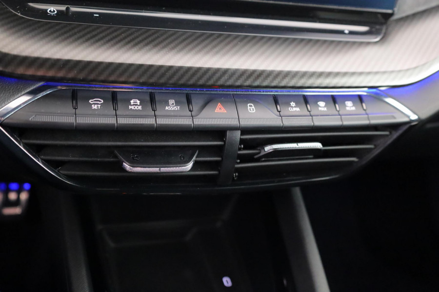 Škoda Octavia Combi 1.4 TSI RS iV PHEV Business 245pk | Head Up display | Verwarmbare voorstoelen | Matrix koplampen | Verwarmbare voorruit