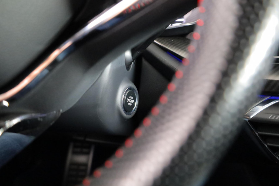 Škoda Octavia Combi 1.4 TSI RS iV PHEV Business 245pk | Head Up display | Verwarmbare voorstoelen | Matrix koplampen | Verwarmbare voorruit