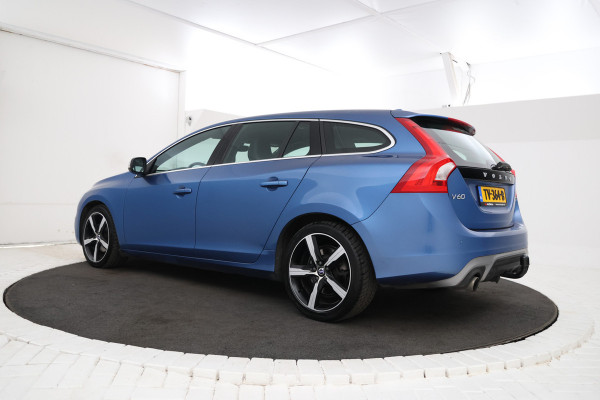 Volvo V60 2.0 T4 R-Design 190Pk Automaat, Navigatie, Trekhaak, Climate,