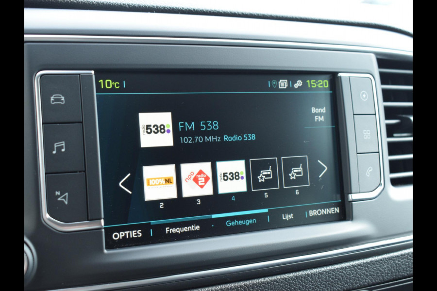 Peugeot e-Expert EV L3 DC 75 kWh PARKEERSENSOREN | NAVIGATIE | CARPLAY | E.C.C. | 1.973km