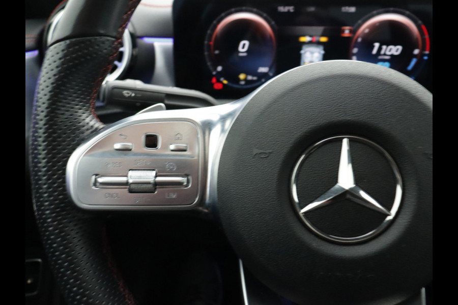 Mercedes-Benz CLA-Klasse 250 e Business Solution AMG Limited | Multispaaks lichtmetalen velgen | Panoramadak | MBUX wide screen | Navigatie | Parking support | Inclusief 24 maanden MB Certified garantie voor Europa.