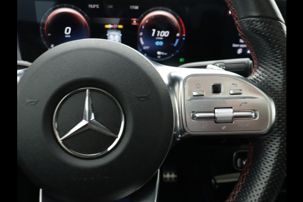 Mercedes-Benz CLA-Klasse 250 e Business Solution AMG Limited | Multispaaks lichtmetalen velgen | Panoramadak | MBUX wide screen | Navigatie | Parking support | Inclusief 24 maanden MB Certified garantie voor Europa.