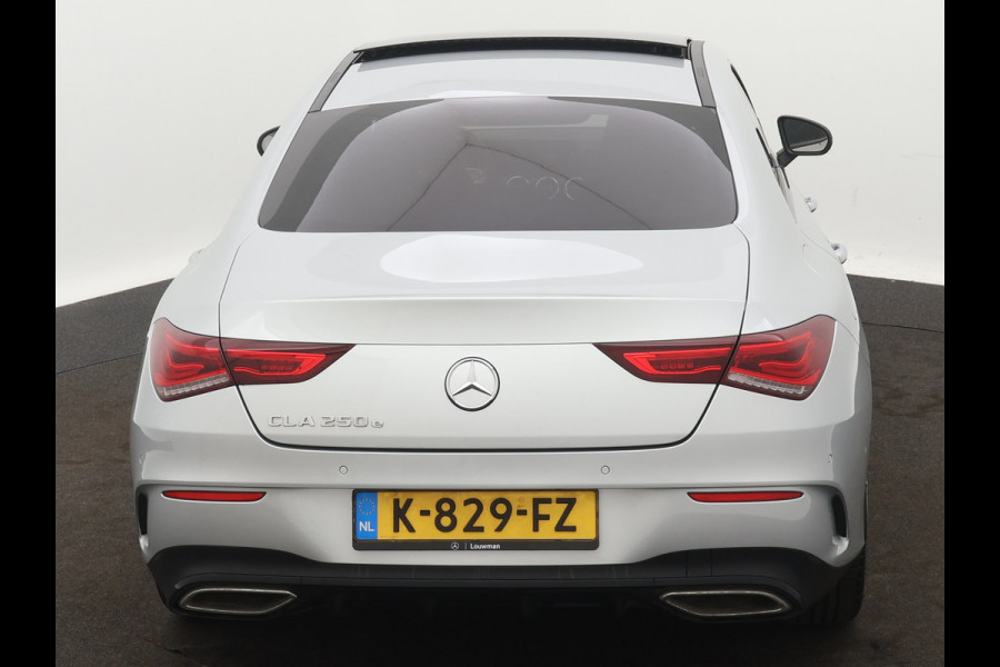 Mercedes-Benz CLA-Klasse 250 e Business Solution AMG Limited | Multispaaks lichtmetalen velgen | Panoramadak | MBUX wide screen | Navigatie | Parking support | Inclusief 24 maanden MB Certified garantie voor Europa.