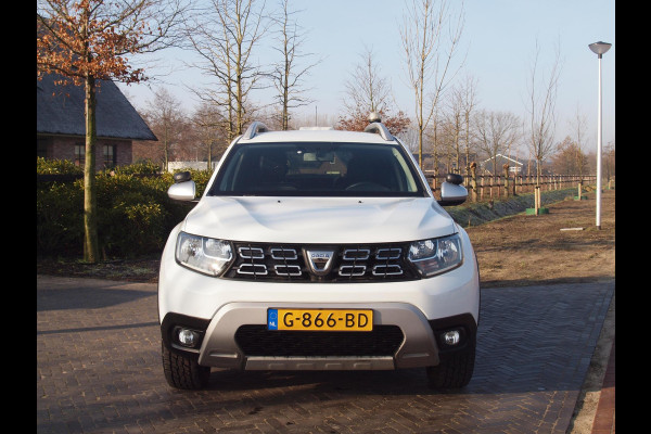 Dacia Duster 1.6 SCe Prestige | Unieke bedrijfswagen | 4X4 | Camera | Trekhaak | Stoelverwarming |