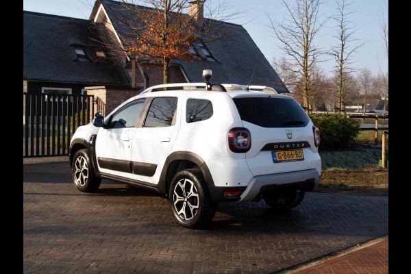 Dacia Duster 1.6 SCe Prestige | Unieke bedrijfswagen | 4X4 | Camera | Trekhaak | Stoelverwarming |