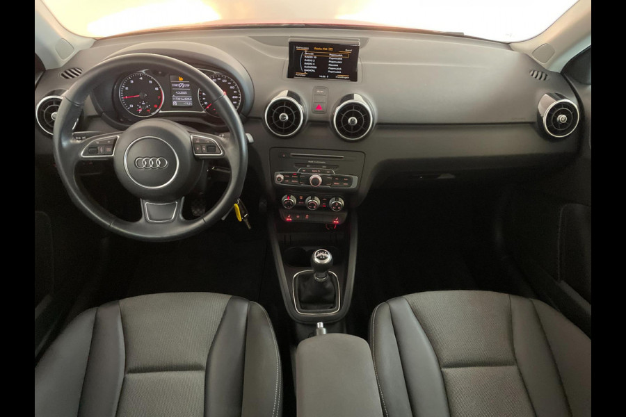 Audi A1 SPORTBACK 1.0 TFSI Advance Sport S-Line AIRCO NAVI BLUETOOTH STOELVERW PDC VELGEN ZWART DAK NIEUWSTAAT