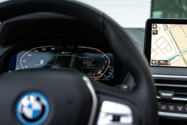 BMW X3 xDrive30e Laser H/K HuD 360° Gesture Control Vol!