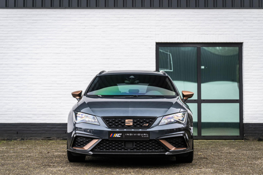Seat León ST 2.0 TSI CUPRA R 4DRIVE ACC DCC Carbon Beats Pano