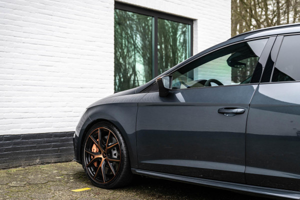 Seat León ST 2.0 TSI CUPRA R 4DRIVE ACC DCC Carbon Beats Pano