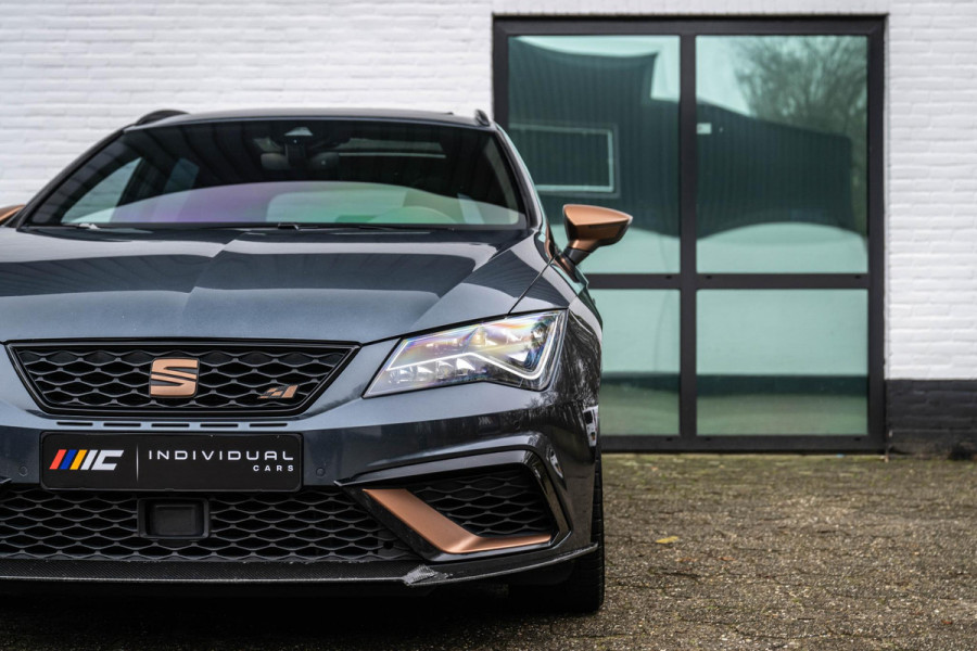 Seat León ST 2.0 TSI CUPRA R 4DRIVE ACC DCC Carbon Beats Pano