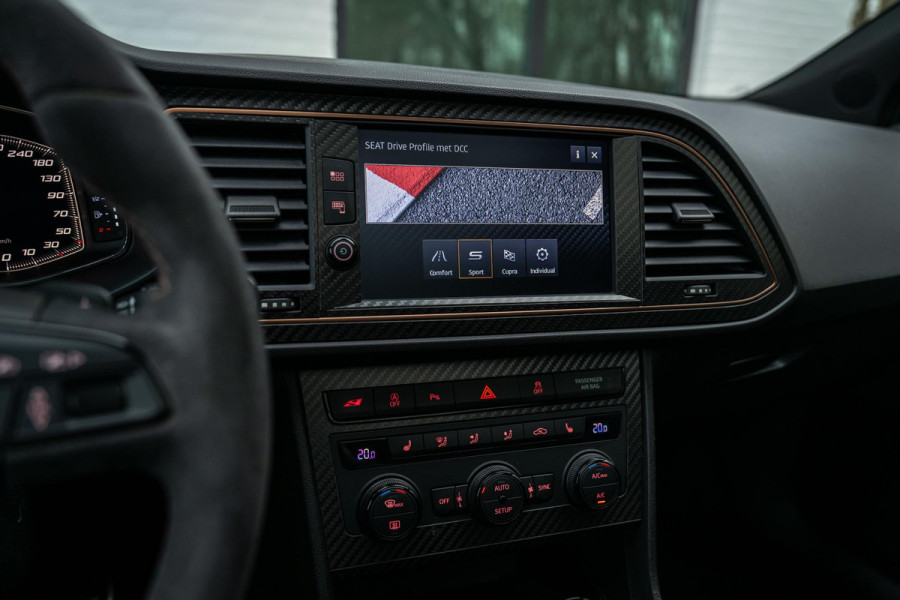 Seat León ST 2.0 TSI CUPRA R 4DRIVE ACC DCC Carbon Beats Pano