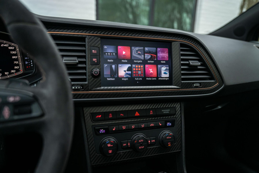 Seat León ST 2.0 TSI CUPRA R 4DRIVE ACC DCC Carbon Beats Pano