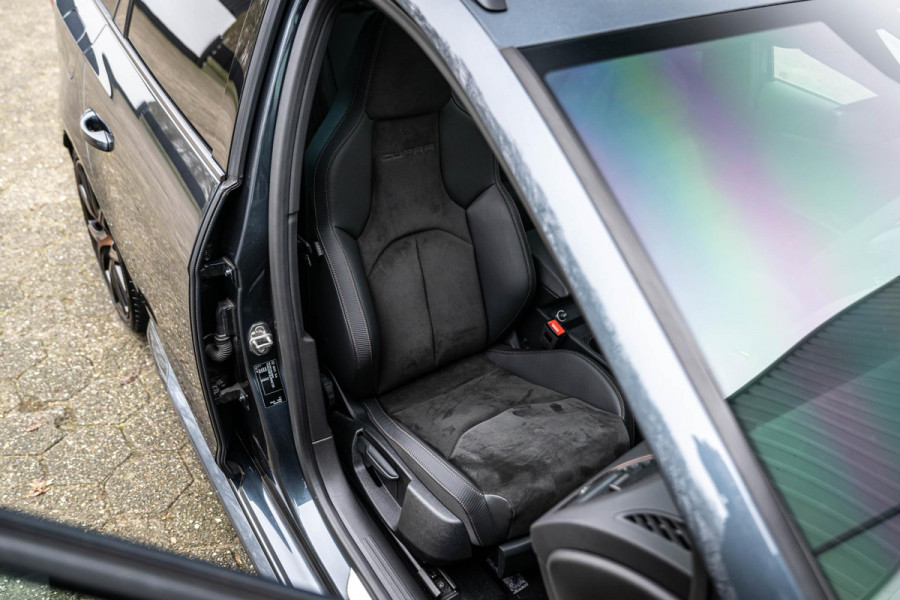 Seat León ST 2.0 TSI CUPRA R 4DRIVE ACC DCC Carbon Beats Pano
